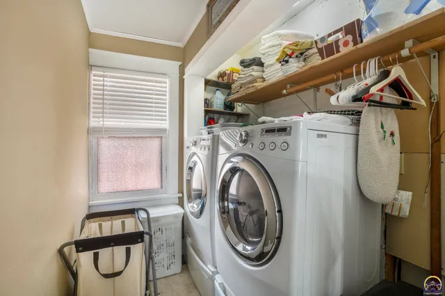 $254,900 | 1327 Southwest College Avenue, Topeka, KS 66604