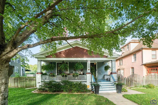 $254,900 | 1327 Southwest College Avenue, Topeka, KS 66604