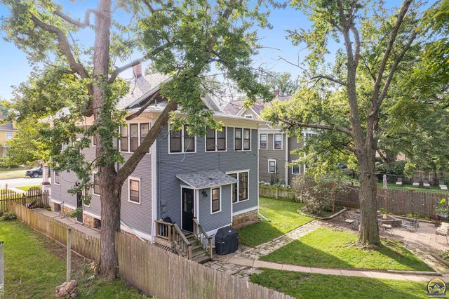 $254,900 | 1327 Southwest College Avenue, Topeka, KS 66604