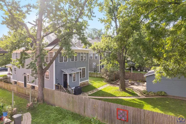 $254,900 | 1327 Southwest College Avenue, Topeka, KS 66604