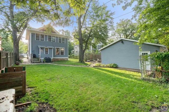 $254,900 | 1327 Southwest College Avenue, Topeka, KS 66604