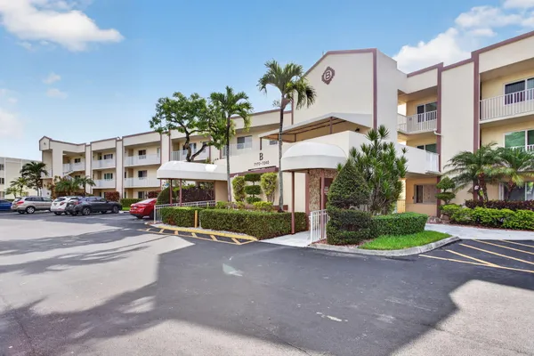 $170,000 | 7216 South Devon Drive, Unit 212, Tamarac, FL 33321