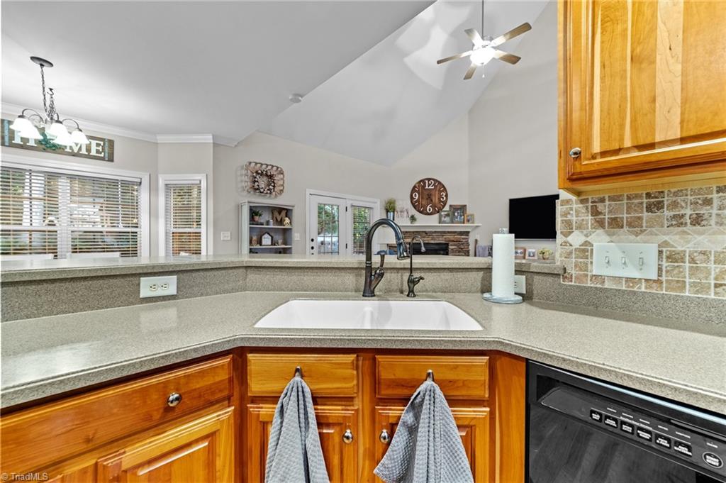7074 Lanier Road Summerfield, NC 27358 - Photo 11 of 37