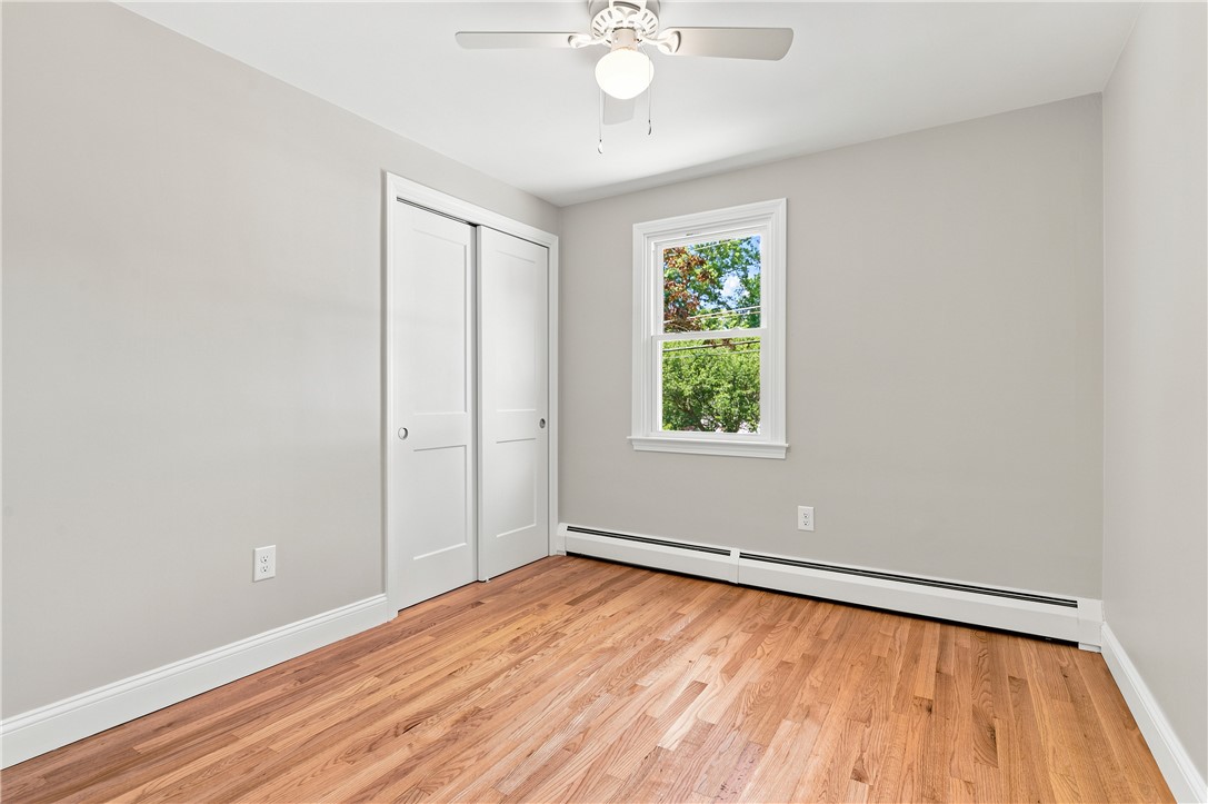 132 Grand View Road East Greenwich, RI 02818 - Photo 2 of 29 Gallery Image 2