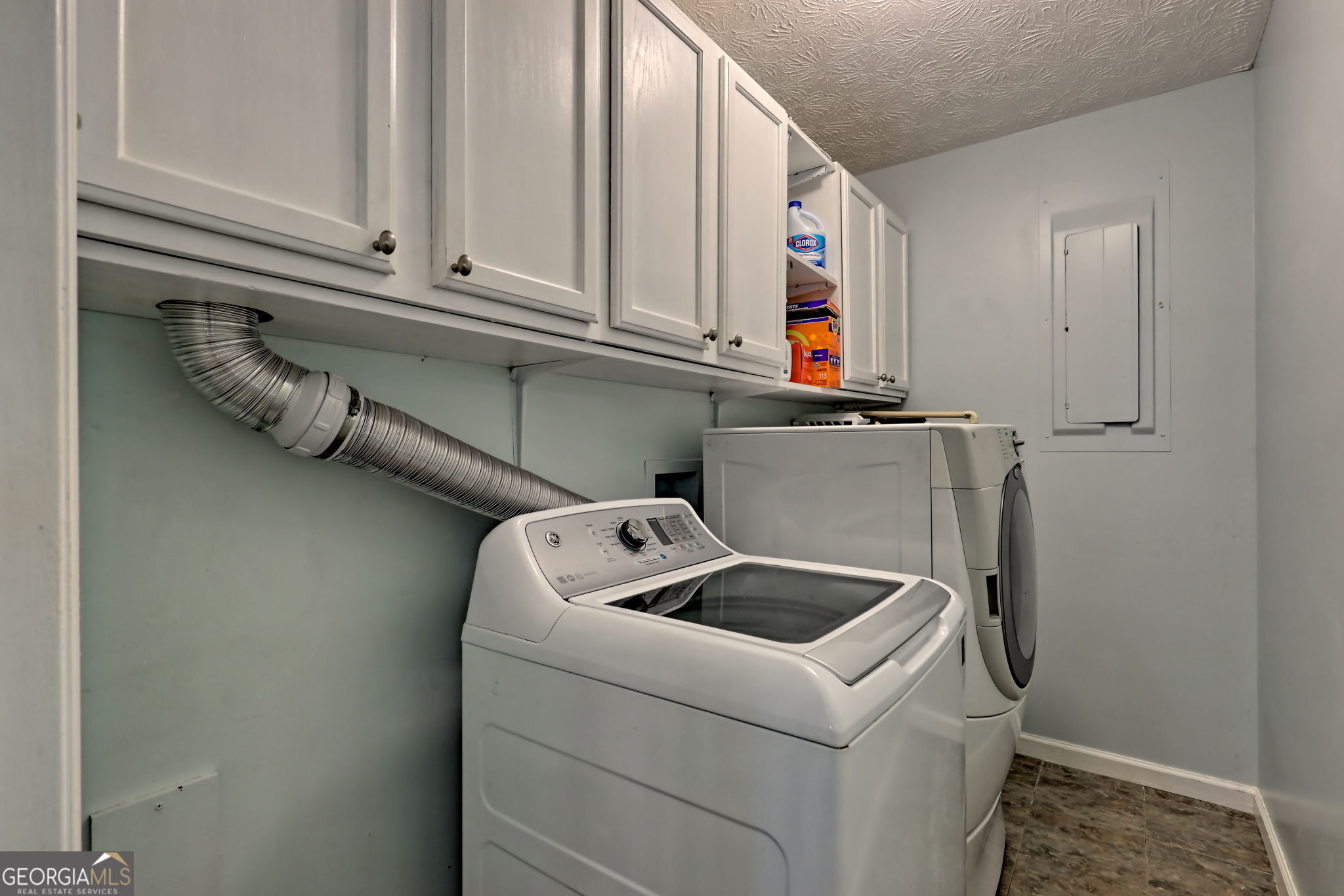 101 Long Street Demorest, GA 30535 - Photo 31 of 61 a utility room with dryer and washer