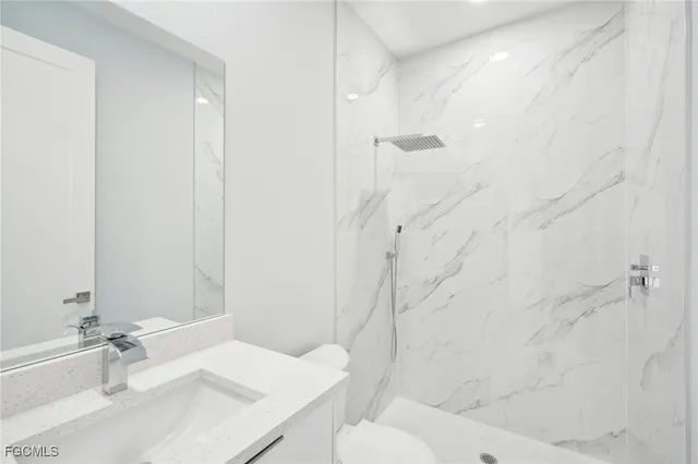 $2,500 | 872 Spaulding Street East, Lehigh Acres, FL 33974