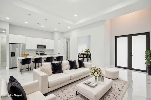 $2,500 | 872 Spaulding Street East, Lehigh Acres, FL 33974