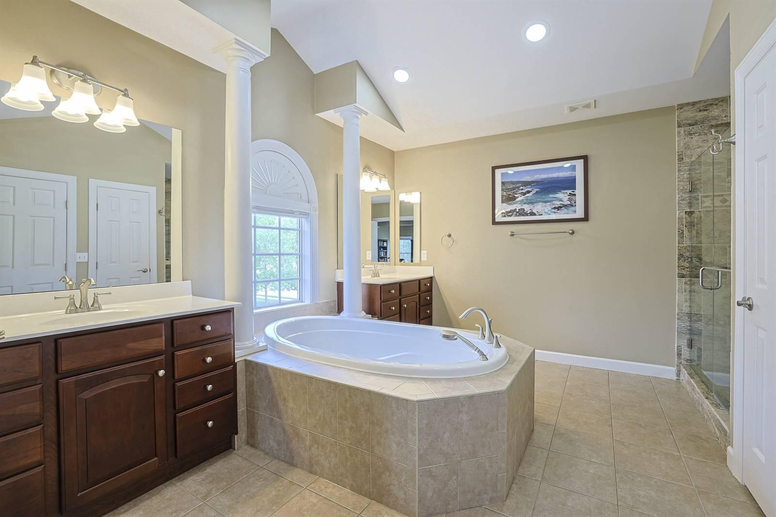 1173 Monarchos Ridge Union, KY 41091 - Photo 25 of 50 032-Primary-Bath
