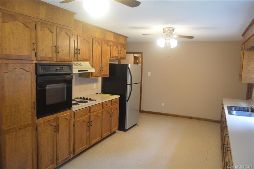2934 Kendrick Road Gastonia, NC 28056 - Photo 3 of 11 Gallery Image 3