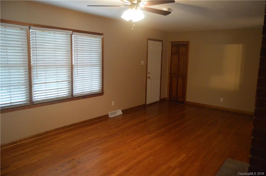 2934 Kendrick Road Gastonia, NC 28056 - Photo 4 of 11 Gallery Image 4