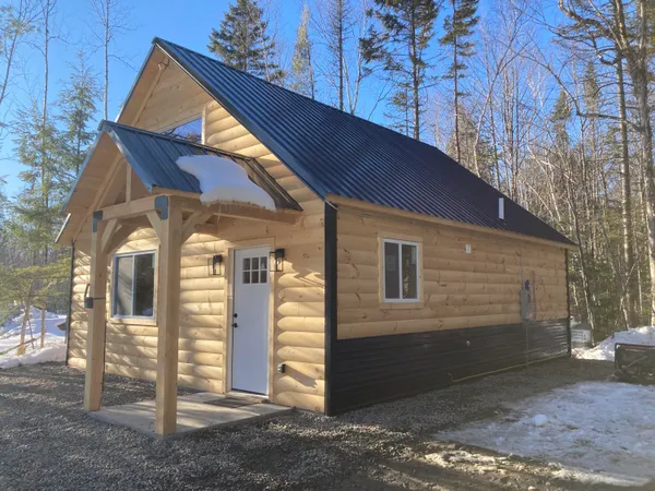 $249,000 | 8 Jaquith Pond Road, Brownville, ME 04414
