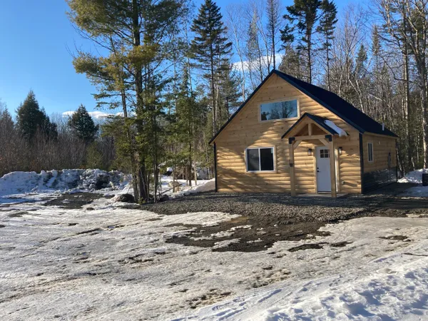 $249,000 | 8 Jaquith Pond Road, Brownville, ME 04414