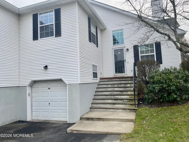 $3,250 | 44 Racquet Road, Wall, NJ 07719