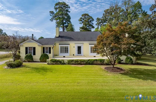 $299,000 | 116 6th Avenue, Lawrenceville, VA 23868