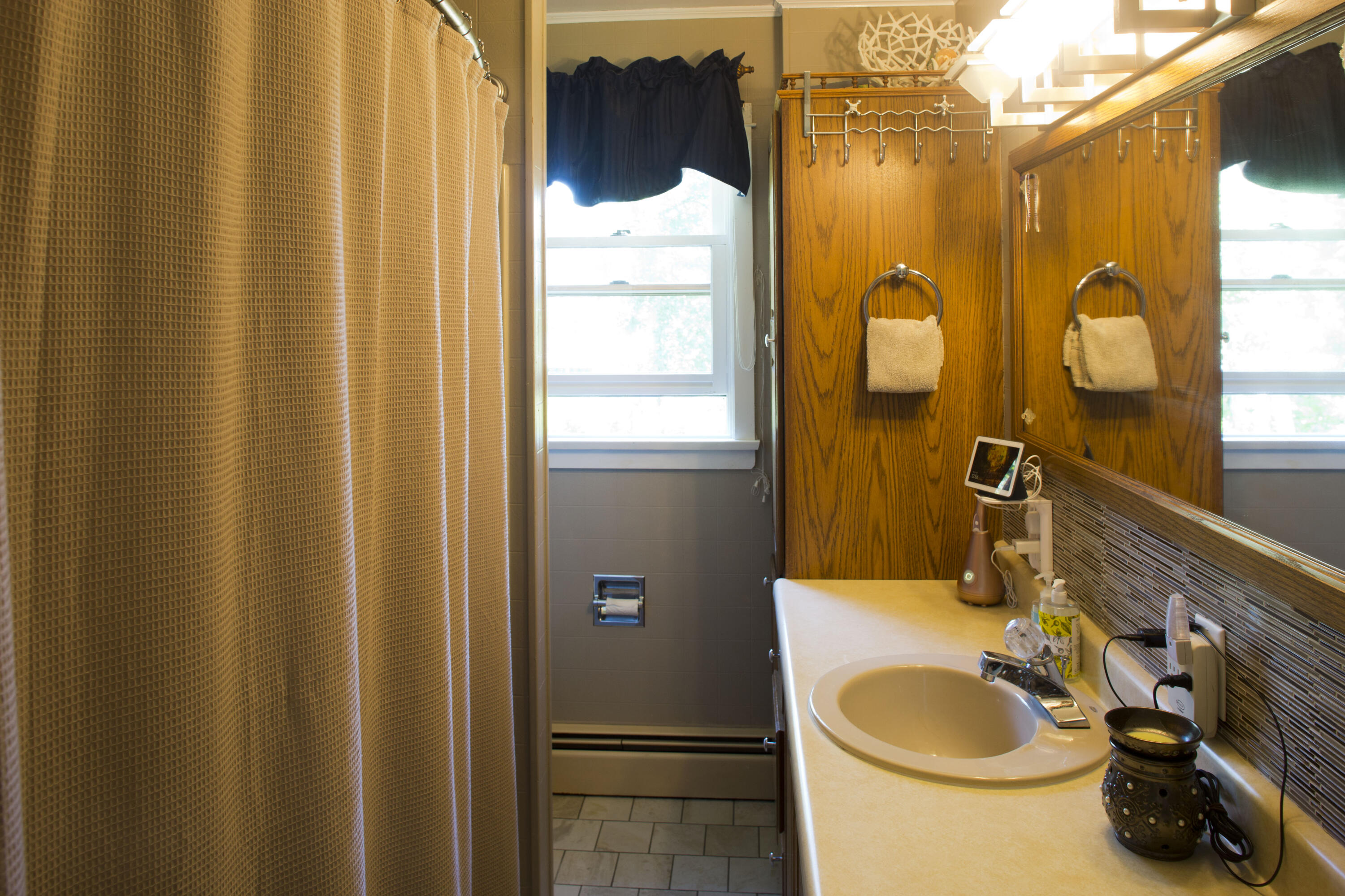 11 Church Road Holden, ME 04429 - Photo 18 of 41 Full Bathroom