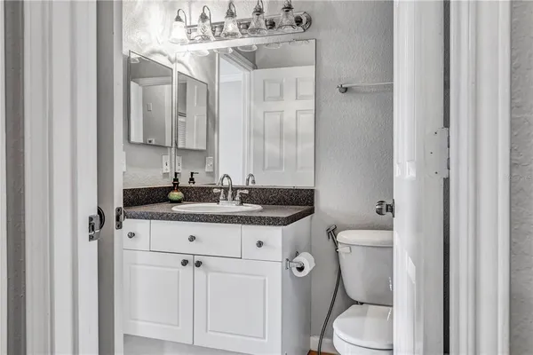 $2,050 | 2250 Portofino Place, Unit 235, Palm Harbor, FL 34683