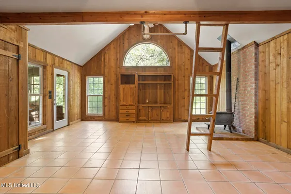 $434,500 | 279 Rocky Hill Road, Camden, MS 39045