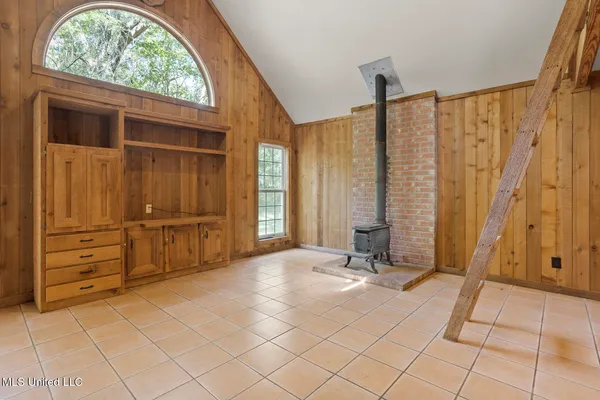 $434,500 | 279 Rocky Hill Road, Camden, MS 39045