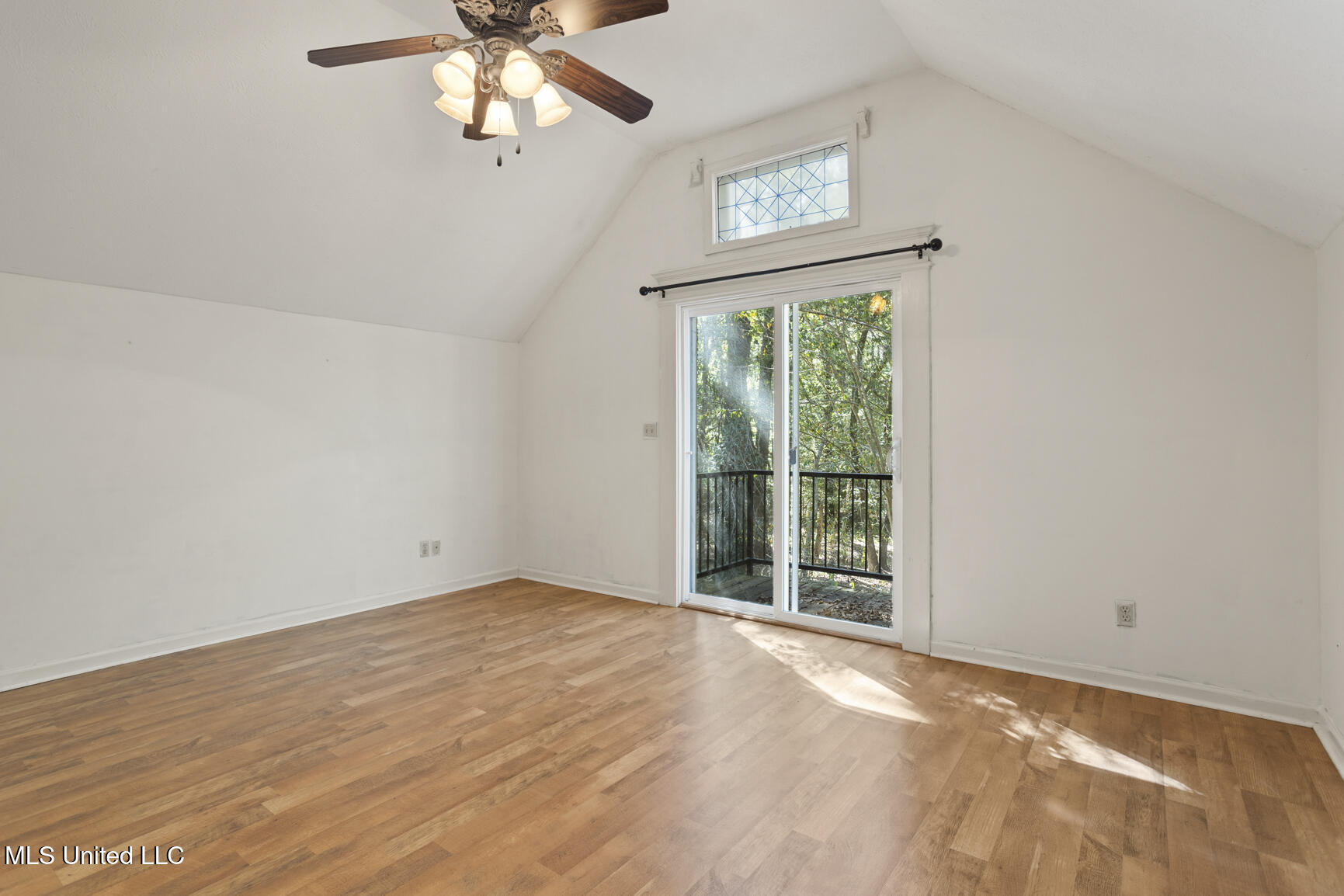 279 Rocky Hill Road Camden, MS 39045 - Photo 28 of 72 Primary Bedroom upstairs