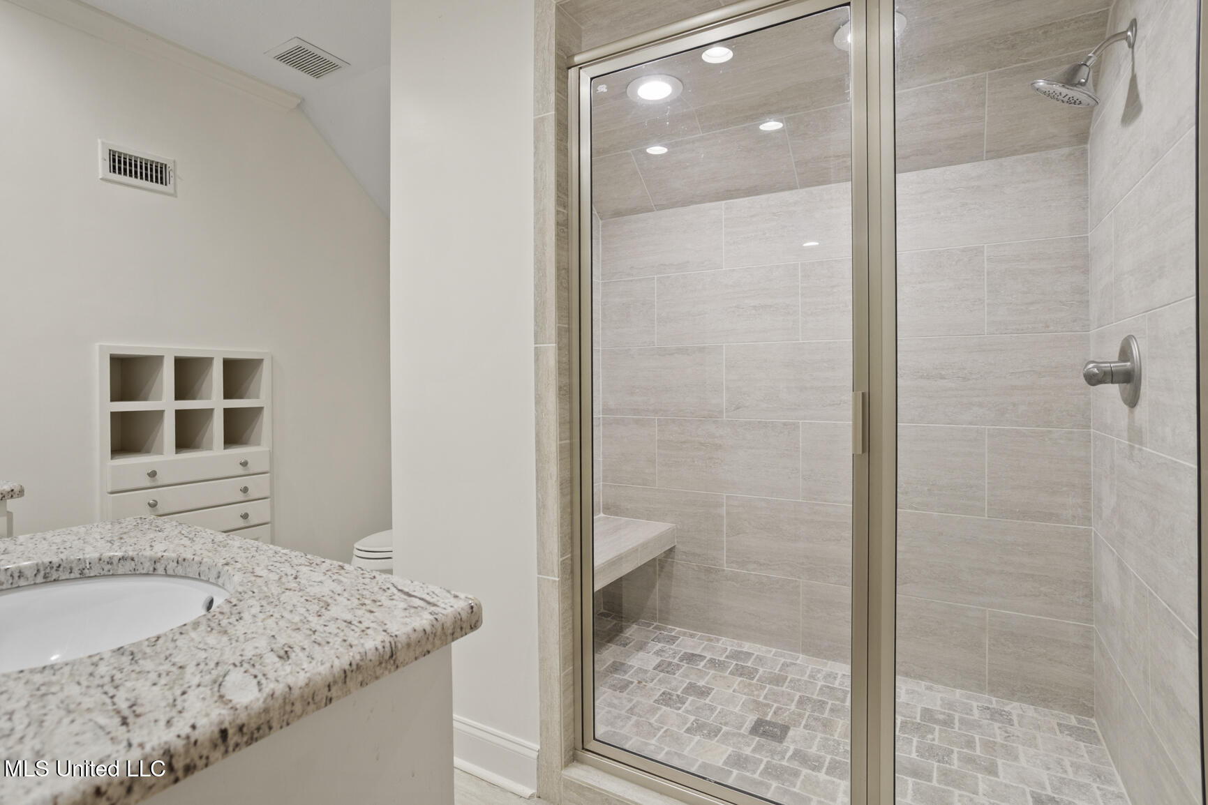 279 Rocky Hill Road Camden, MS 39045 - Photo 31 of 72 Primary Bathroom