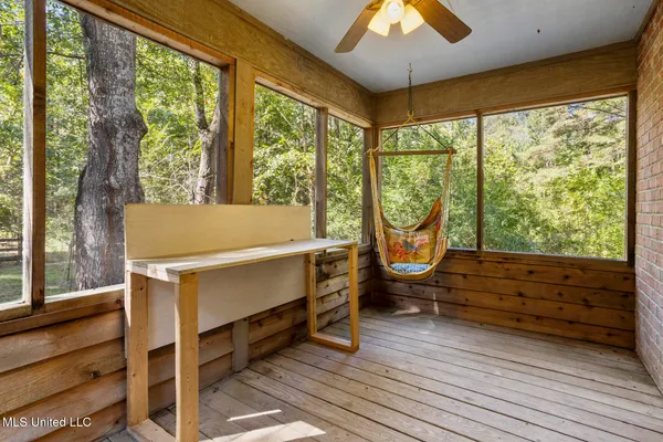 $434,500 | 279 Rocky Hill Road, Camden, MS 39045