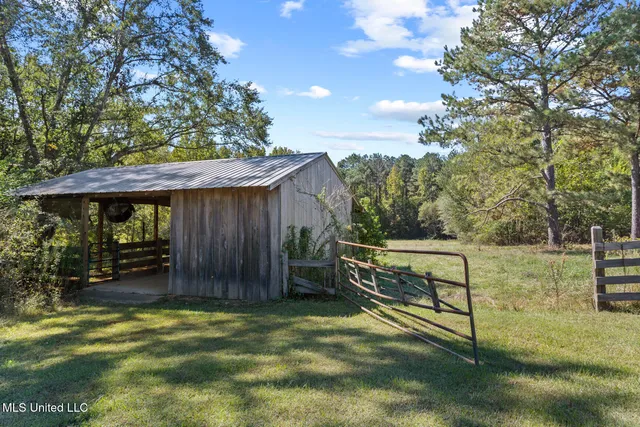 $439,000 | 279 Rocky Hill Road, Pickens, MS 39146