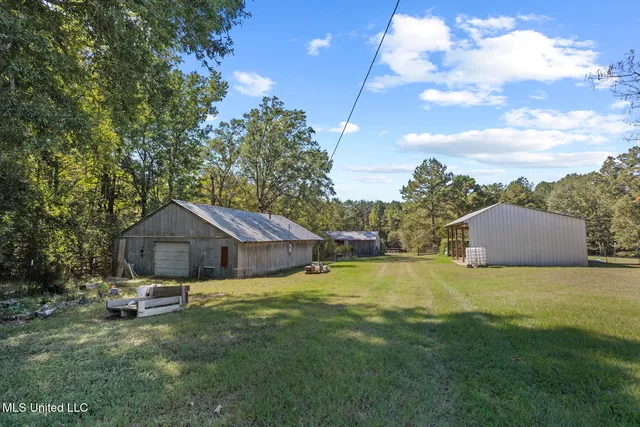 $439,000 | 279 Rocky Hill Road, Pickens, MS 39146