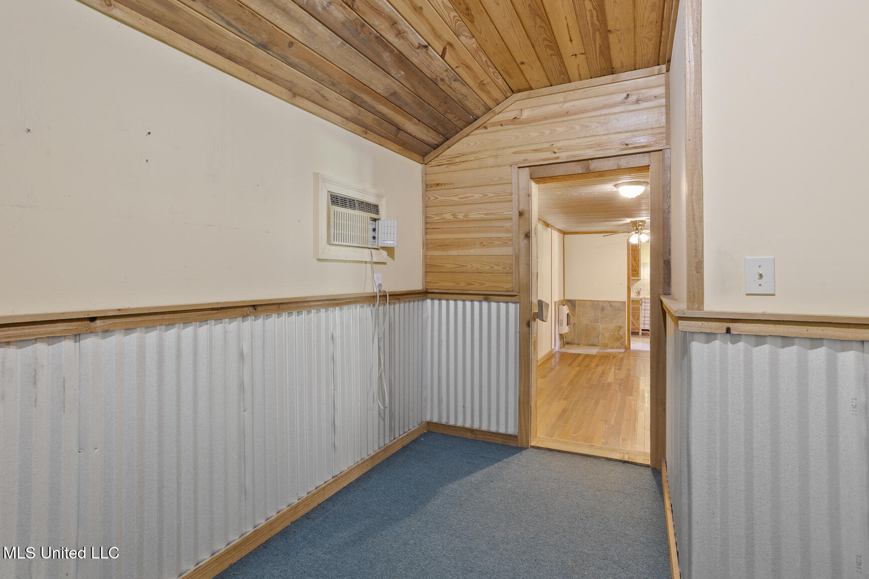 279 Rocky Hill Road Camden, MS 39045 - Photo 49 of 72 Bunk House