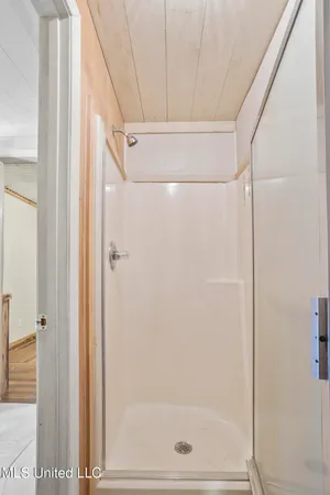 $434,500 | 279 Rocky Hill Road, Camden, MS 39045