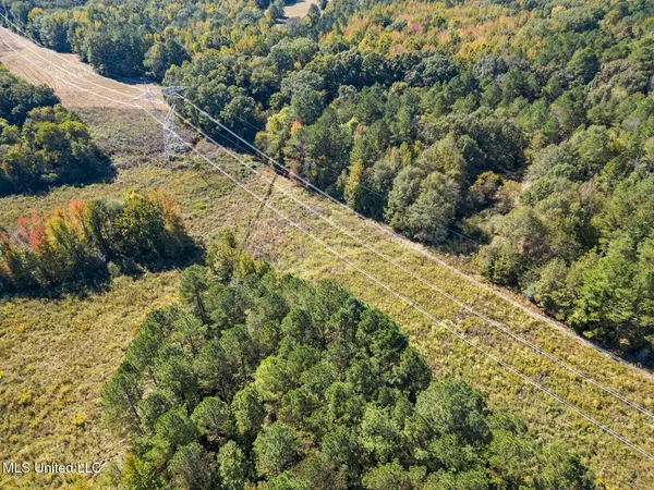 $434,500 | 279 Rocky Hill Road, Camden, MS 39045