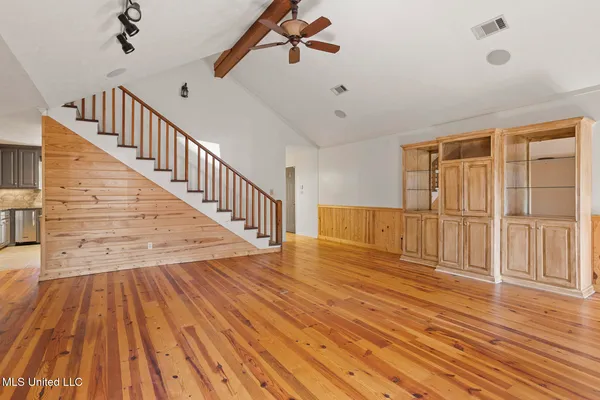 $434,500 | 279 Rocky Hill Road, Camden, MS 39045