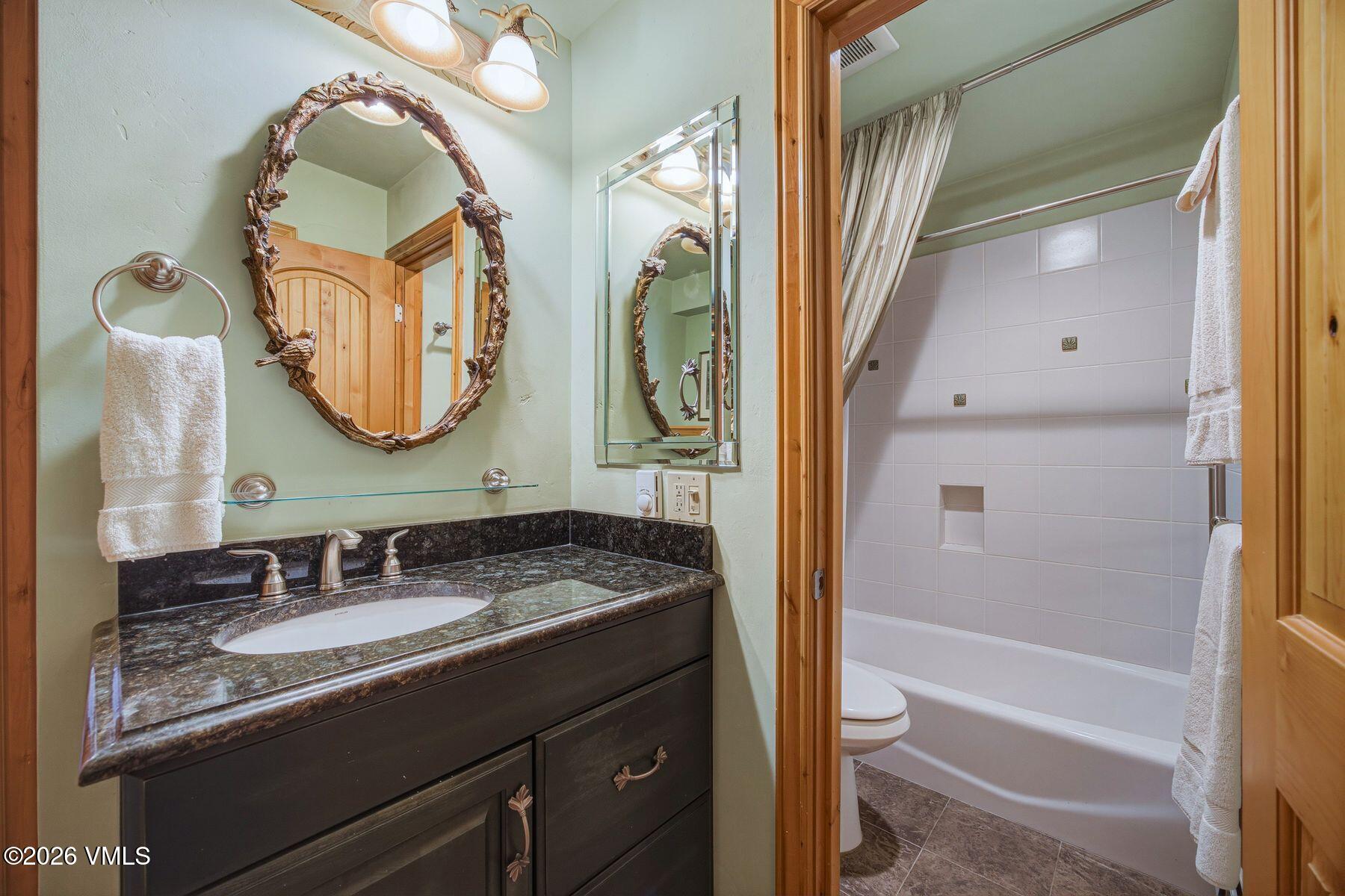 993 Lions Ridge Loop, Unit 315 Vail, CO 81657 - Photo 17 of 21 photo_online_017