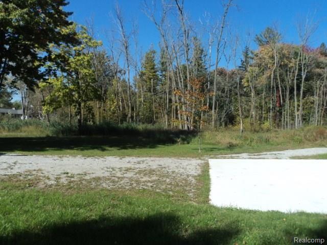 307 South Allen Road St. Clair, MI 48079 - Photo 30 of 37 307 S ALLEN 022.JPG