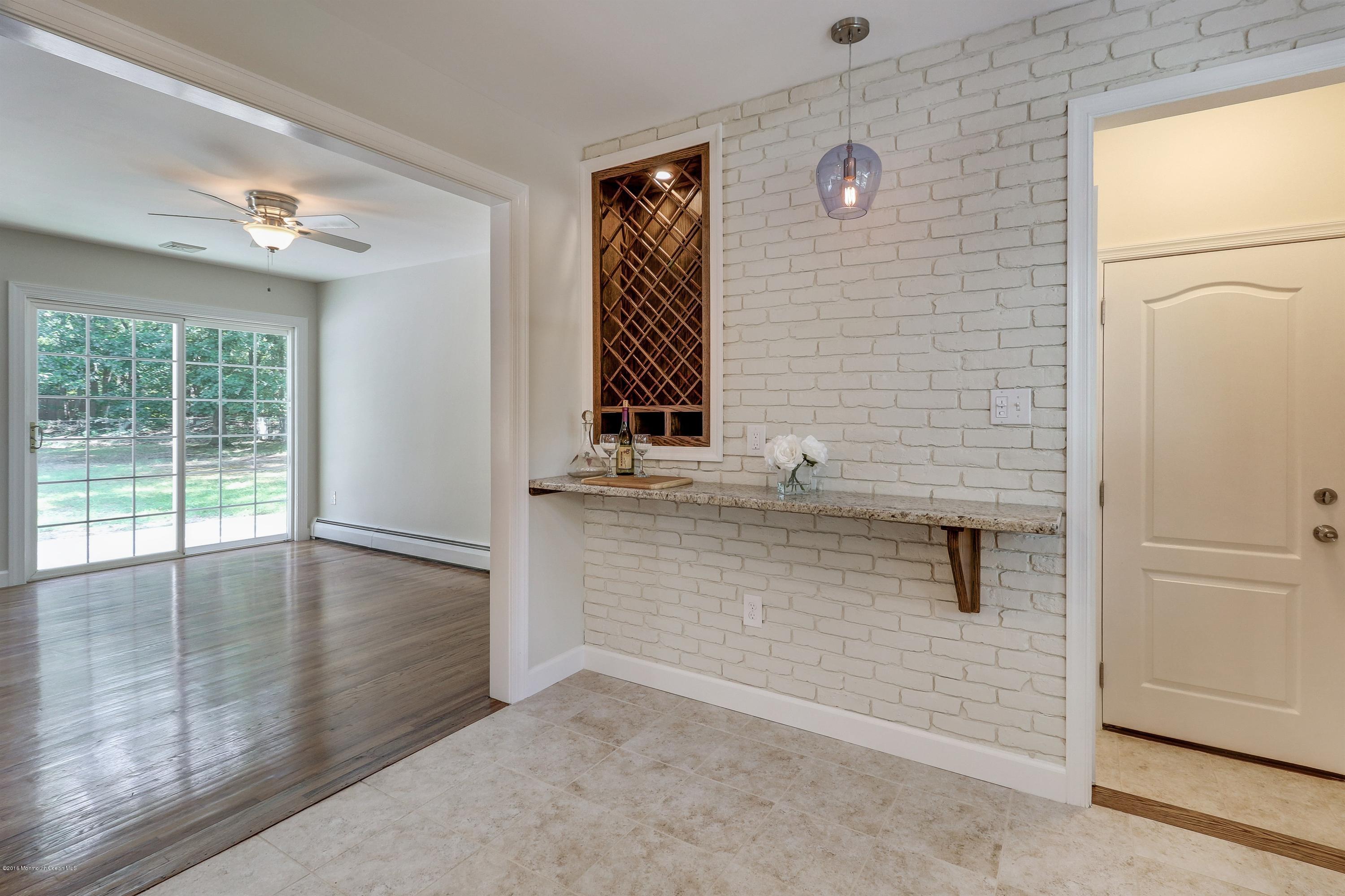 859 Toms River Road Jackson, NJ 08527 - Photo 16 of 39 016_Breakfast Area