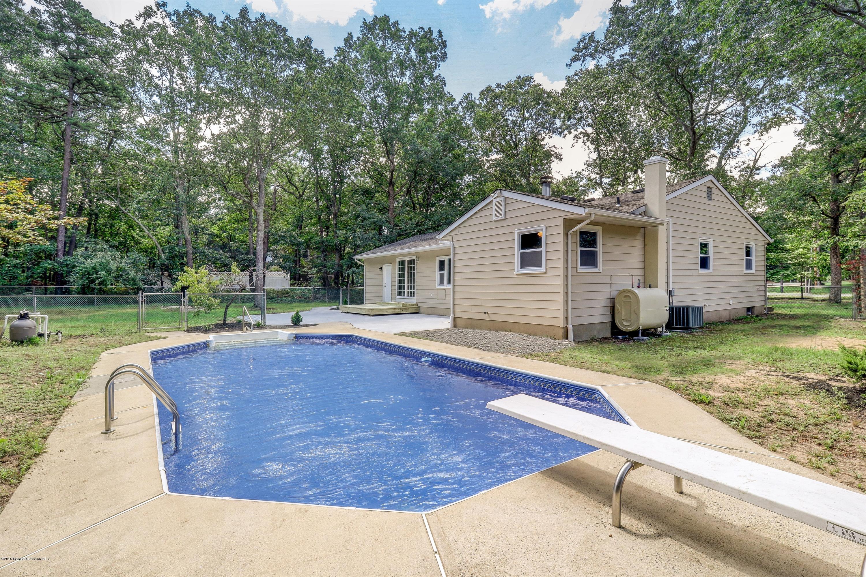859 Toms River Road Jackson, NJ 08527 - Photo 39 of 39 040_Pool