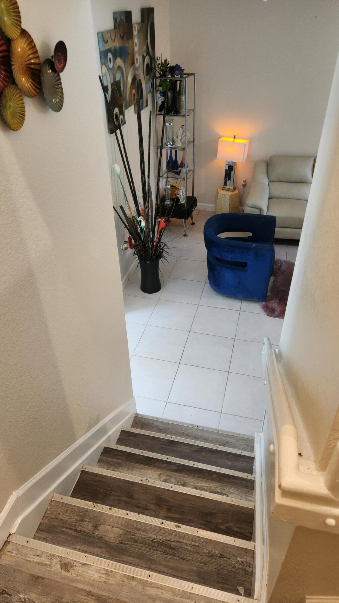 6002 Clydesdale Court Davie, FL 33314 - Photo 19 of 28 a view of entryway