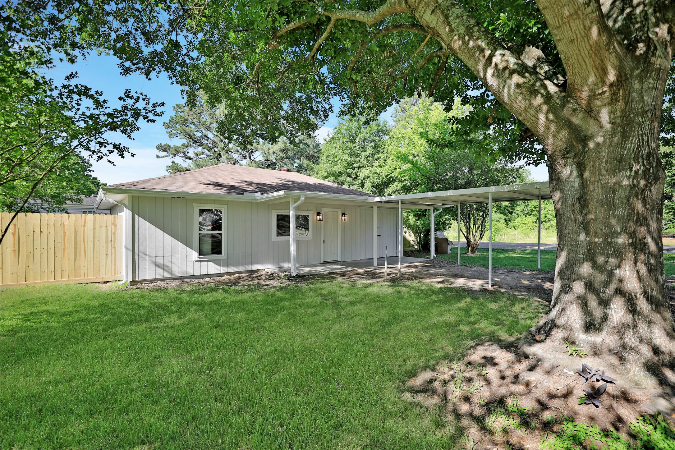 11712 White Cedar Street Willis, TX 77318 - Photo 3 of 24