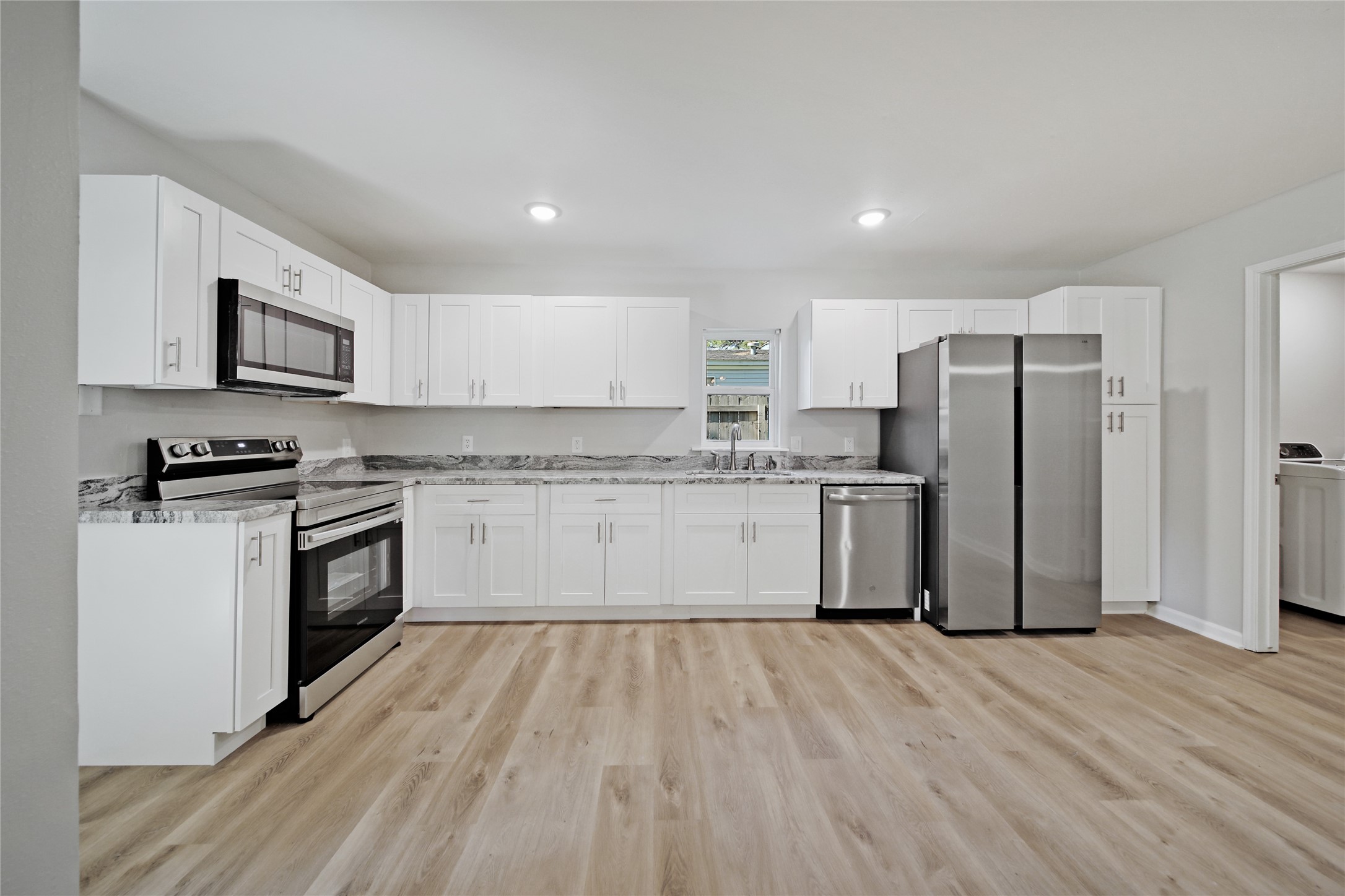 11712 White Cedar Street Willis, TX 77318 - Photo 10 of 24