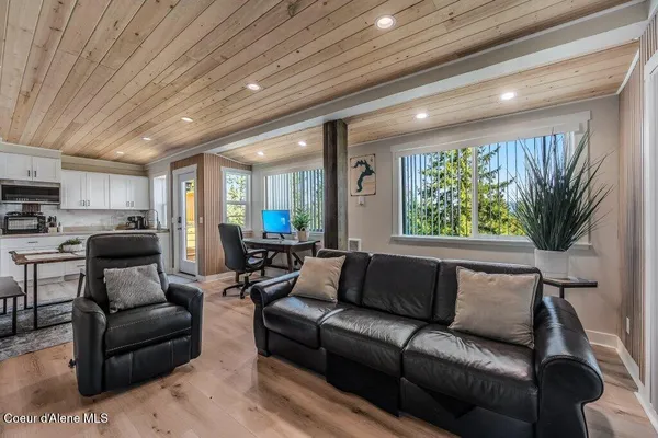 $1,379,000 | 614 Granite Ridge Drive, Sandpoint, ID 83864