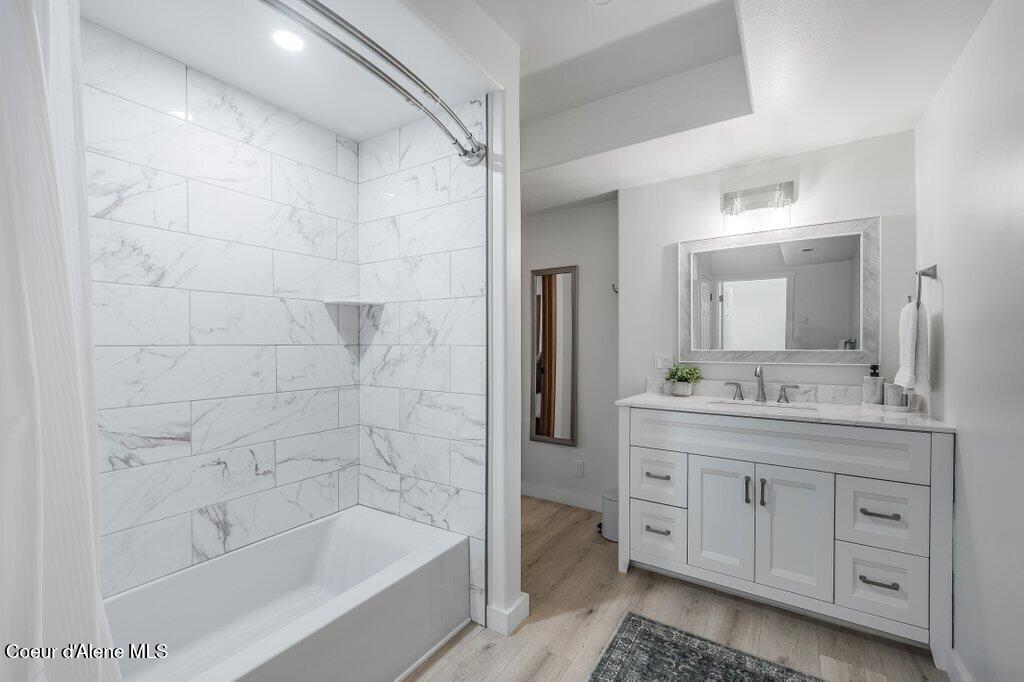 614 Granite Ridge Drive Sandpoint, ID 83864 - Photo 34 of 71 Guest Suite Bathroom