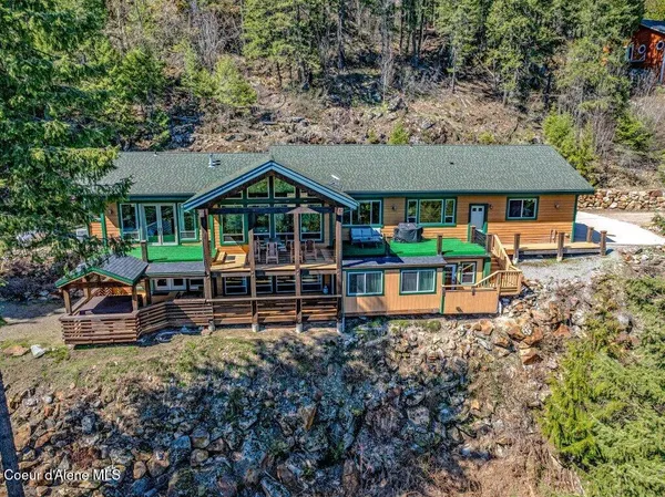 $1,379,000 | 614 Granite Ridge Drive, Sandpoint, ID 83864