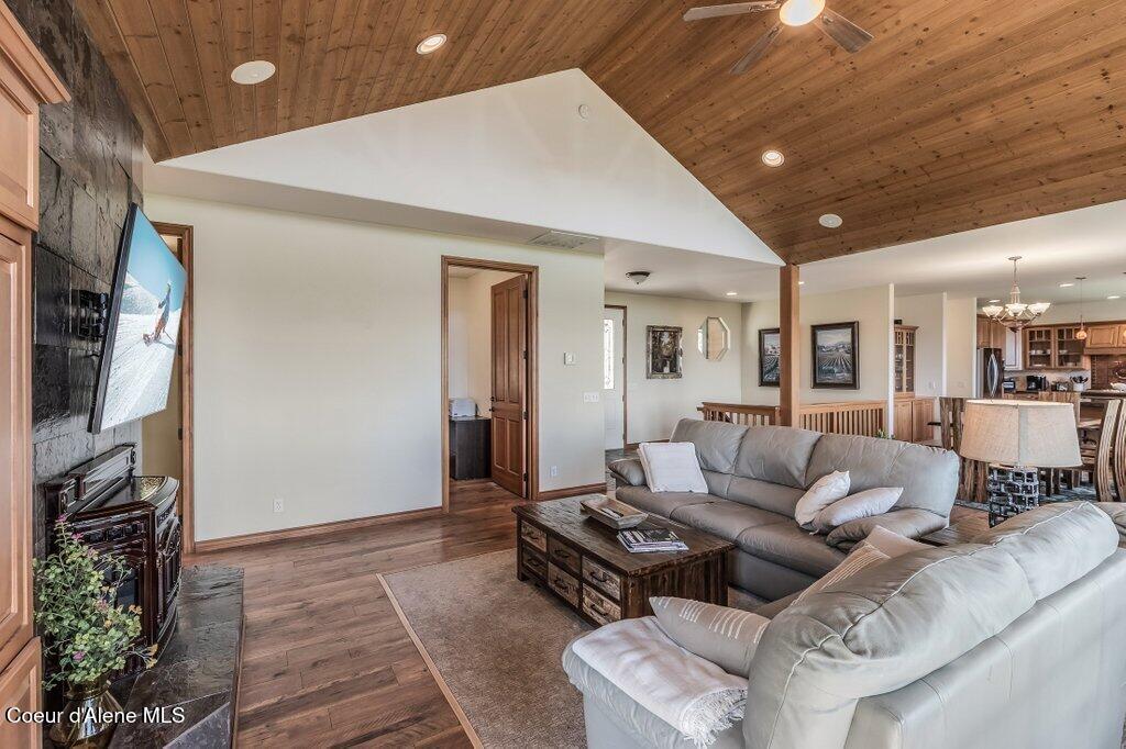 614 Granite Ridge Drive Sandpoint, ID 83864 - Photo 8 of 71 Great Room