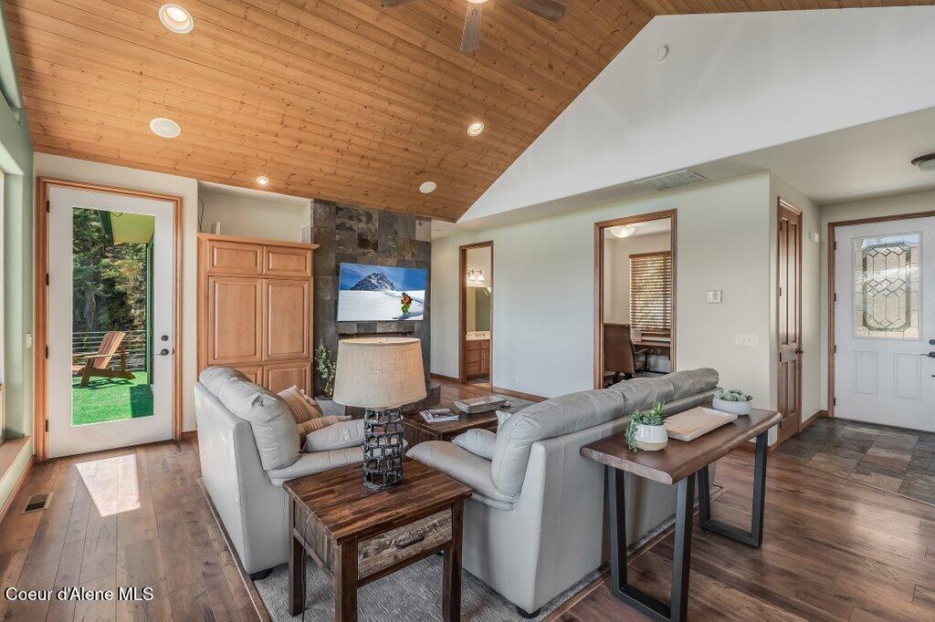 614 Granite Ridge Drive Sandpoint, ID 83864 - Photo 9 of 71 Great Room