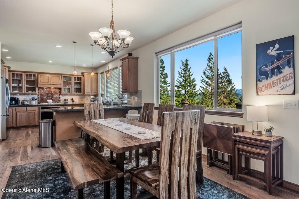 614 Granite Ridge Drive Sandpoint, ID 83864 - Photo 10 of 71 Dining and Kitchen
