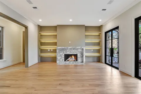 $2,000,000 | 74 Briar Hollow Lane, Houston, TX 77027