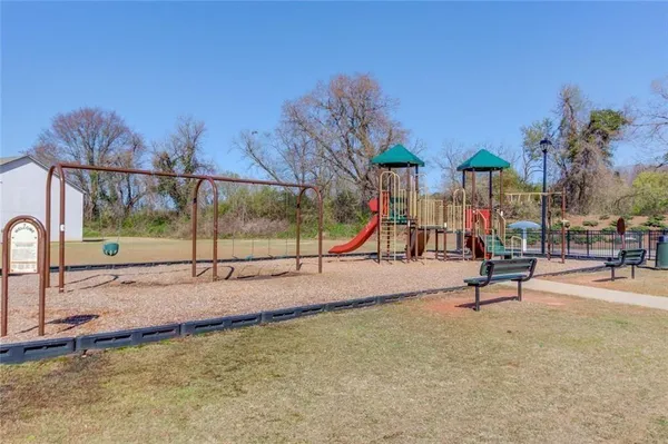 $349,900 | 577 Starbuck Parkway, Pendergrass, GA 30567