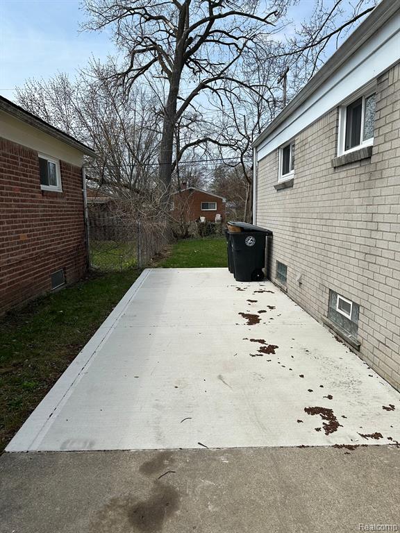 19175 Inkster Road Livonia, MI 48152 - Photo 5 of 49