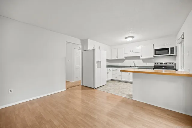 $2,700 | 45 Conestoga Way, Unit 45, Glastonbury, CT 06033