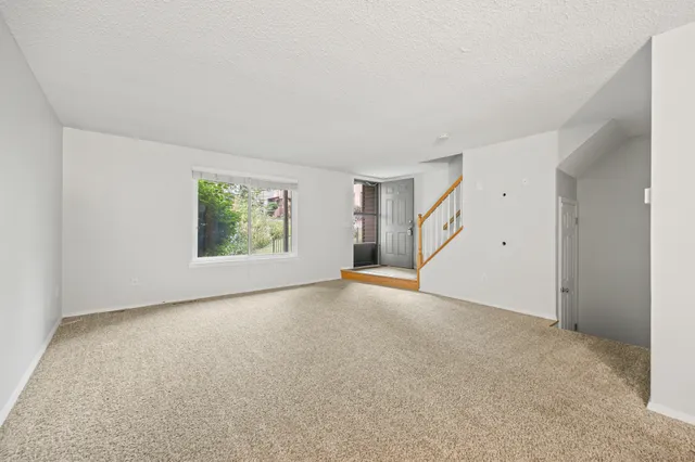 $2,700 | 45 Conestoga Way, Unit 45, Glastonbury, CT 06033