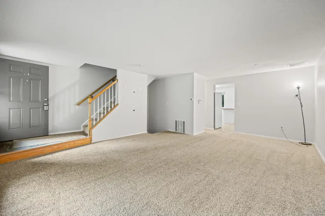 $2,700 | 45 Conestoga Way, Unit 45, Glastonbury, CT 06033